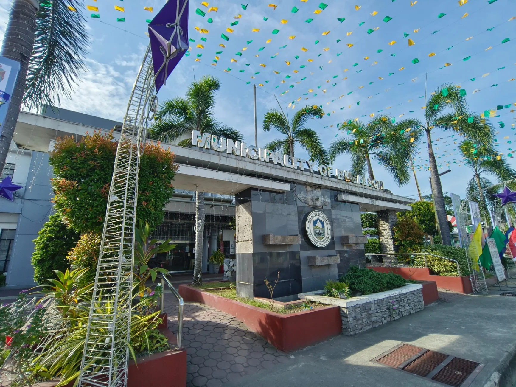 Bugallon Municipal Hall